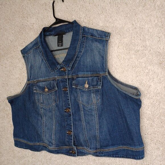 Lane Bryant Cropped Button-Down Denim Vest Women's Plus Size 26 Stretch Pockets - Picture 4 of 13